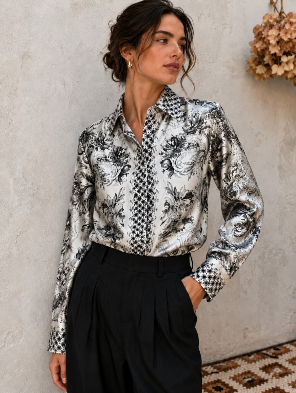 LUIS FERAUD 100 % SILK Black & White Paisley Button-Down Women's Shirt